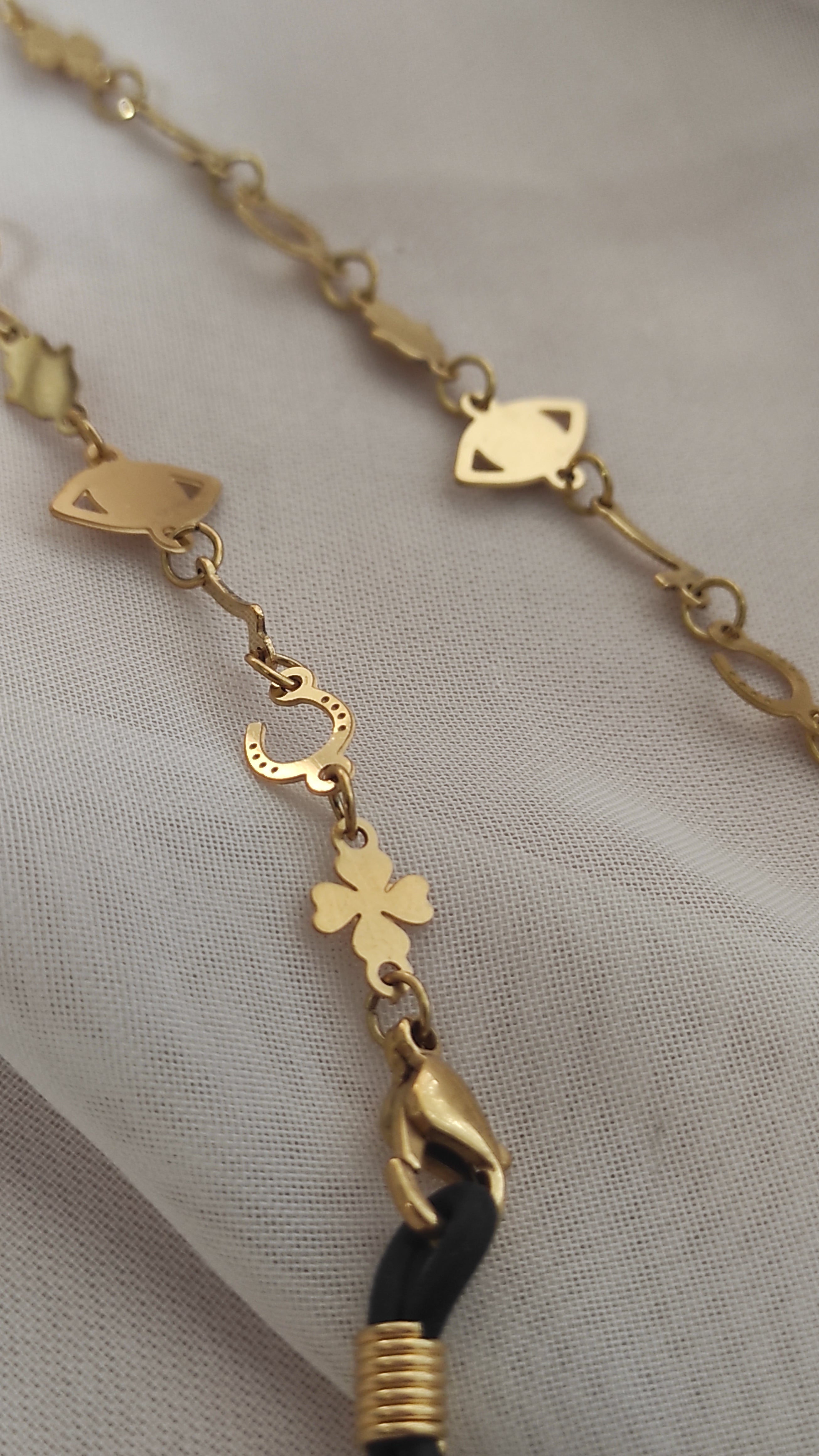 Sunny chain Lucky