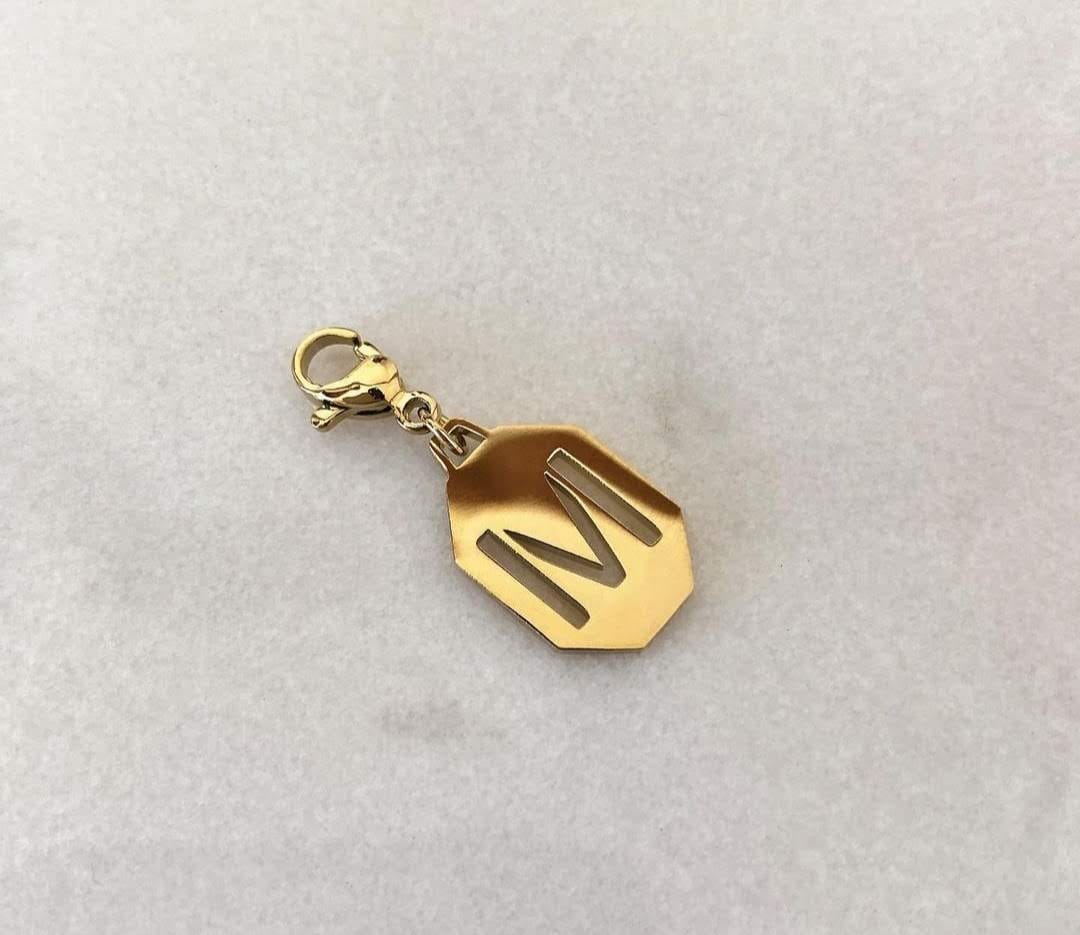 Inicial charm